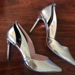New Ted Baker silver metallic stiletto pump size37